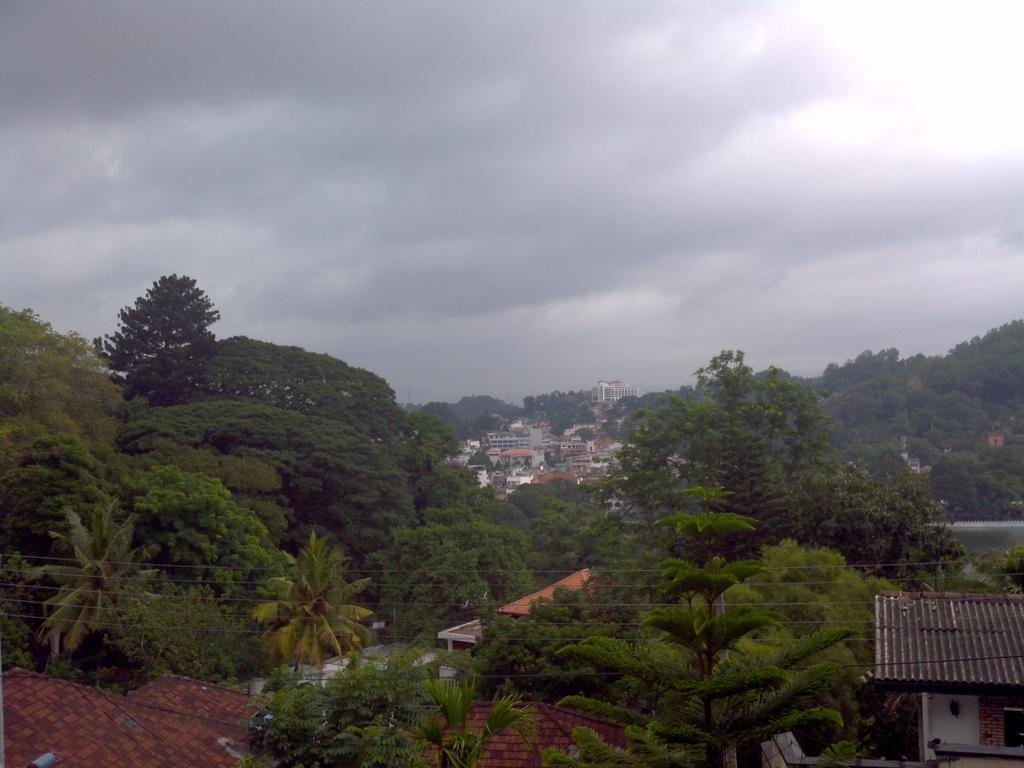 Amaara Residence Kandy Exterior photo